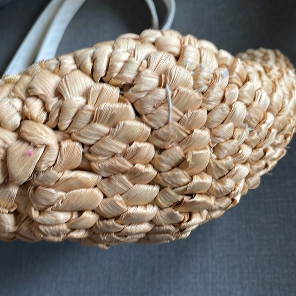 Comsi:Comsa Large Straw Bag with White Strap Handles - Picture 15 of 16